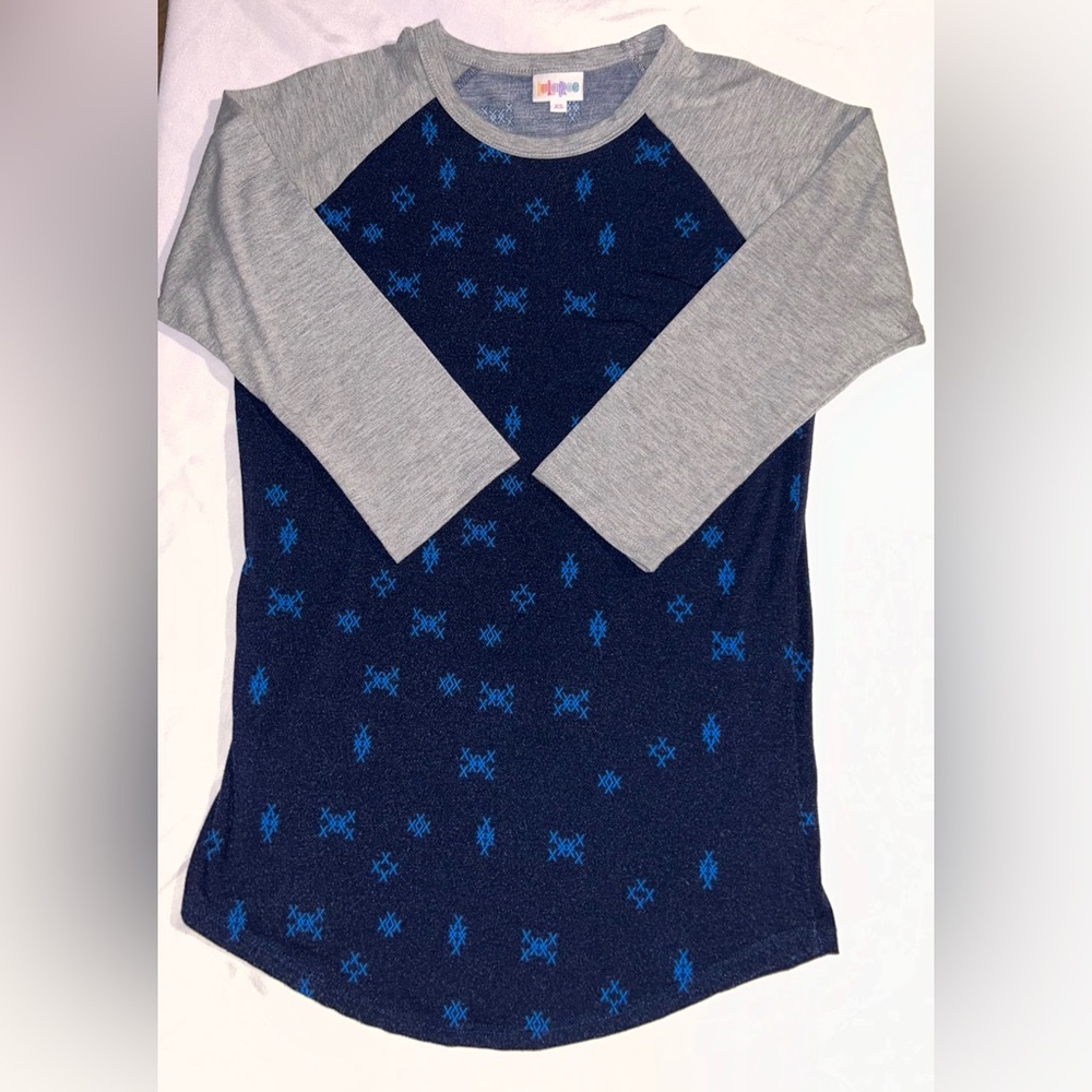 LuLaRoe 3/4 Sleeve Randy knit tee- XS